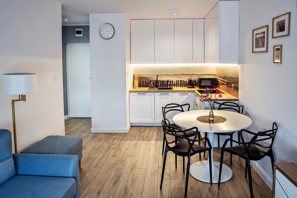 Apartamenty Silva Hel Exteriör bild