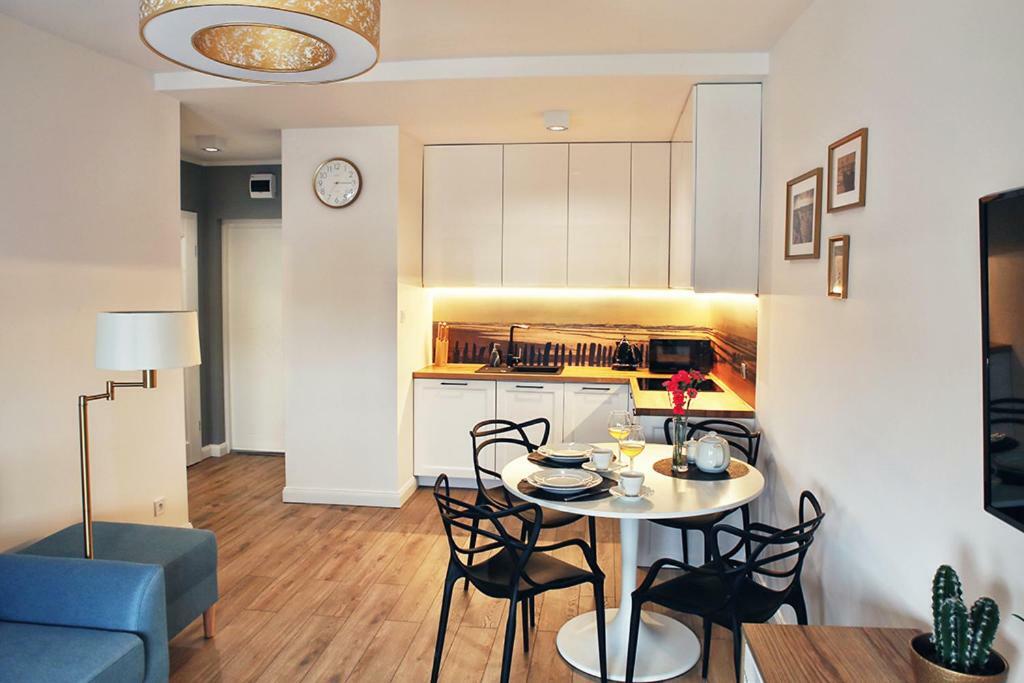 Apartamenty Silva Hel Exteriör bild