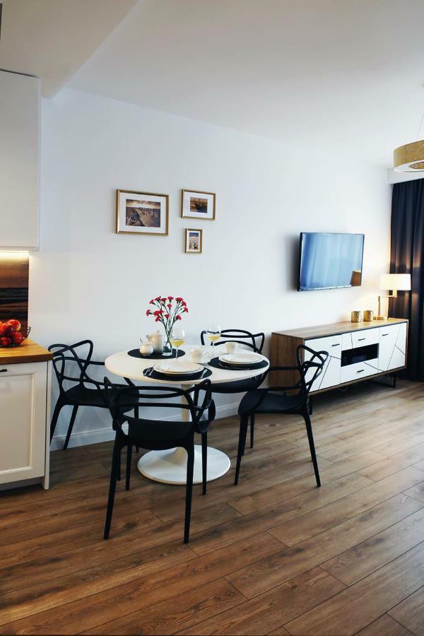 Apartamenty Silva Hel Exteriör bild